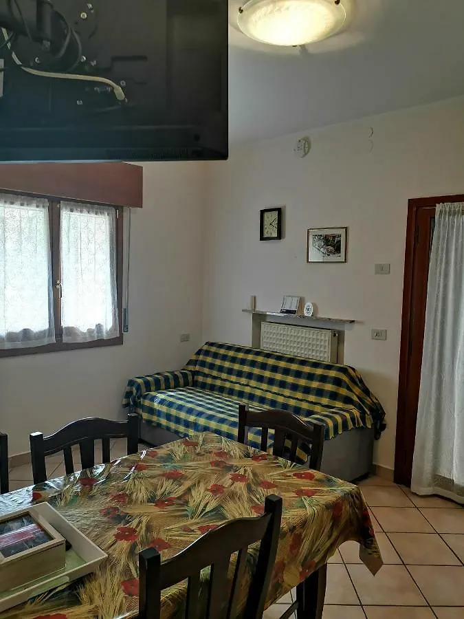 La Madonnina Vacation Flats Appartamento Peschiera del Garda 0*,  Italia